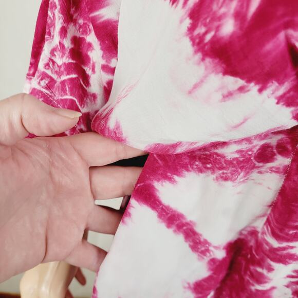 Elegant Pink and White Maxi Dress - Picture 9 of 11